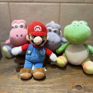 Ninetendo Super Mario Bros /Purple Yoshi/Green Yoshi/Pink Toshi Plushy Set of 4